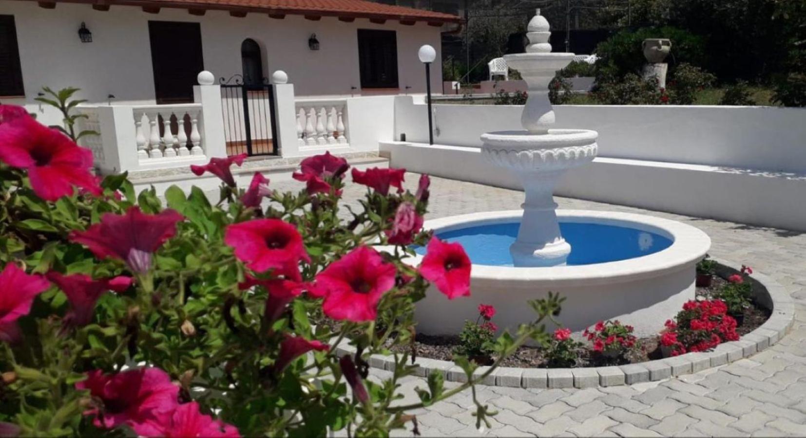 Villa Nunziatella Badia Trappeto  Bagian luar foto